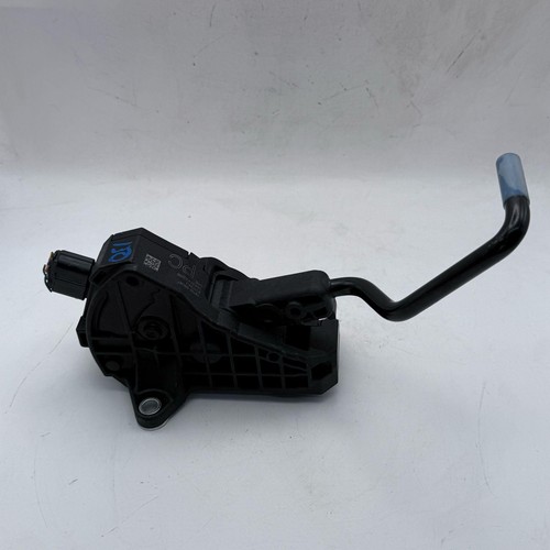 23 TOYOTA RAV-4 Gas Pedal - Picture 2 of 3