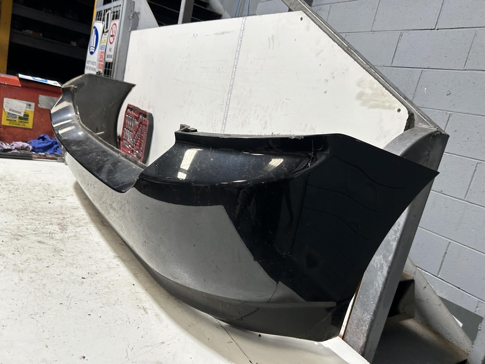 Toyota Corolla Rear Bumper ZZE122 03/2003-06/2007 - thumbnail 4