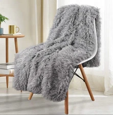Super Soft Thick Fluffy Faux Fur Blanket Warm Winter Throw Bedspread Gray