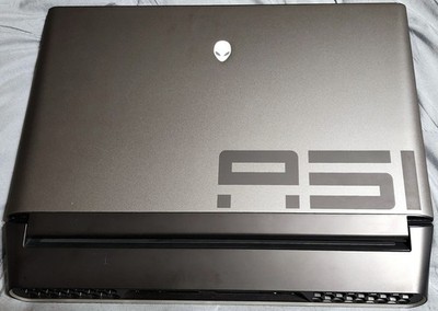 Alienware Area-51m R1 Gaming Laptop Intel Core i9 32GB RTX 2080 17.3''  Win 11