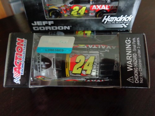 JEFF GORDON #24 AXALTA HOMESTEAD RACE VERSION 2015 CHEVY SS ACTION 1/64 LTD ED - Picture 8 of 11