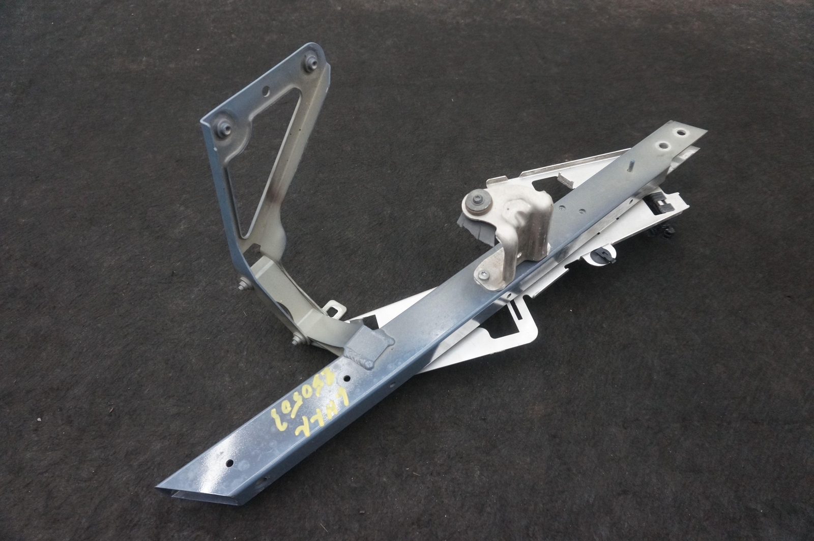 Rear Left Driver Side Upper Support Bracket OEM 4S0813499 Audi R8 4S 2018-23