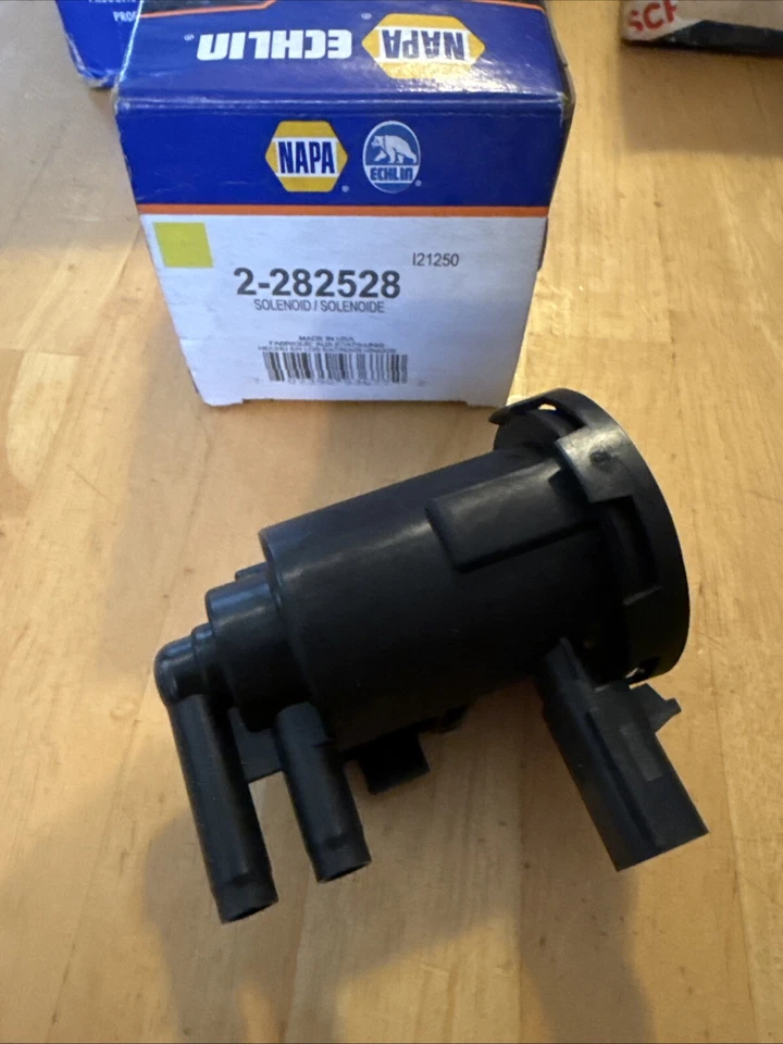 Solenoide Napa 2-282528 para Dodge Grand Caravan 2001-2007 Foto 2 de 4