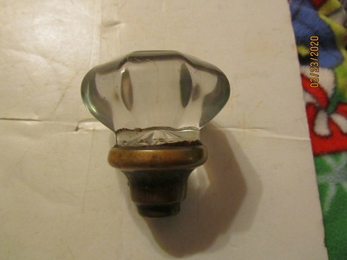 Vintage Octagon Crystal Door Knobs w/Screw O-1 - Picture 3 of 6