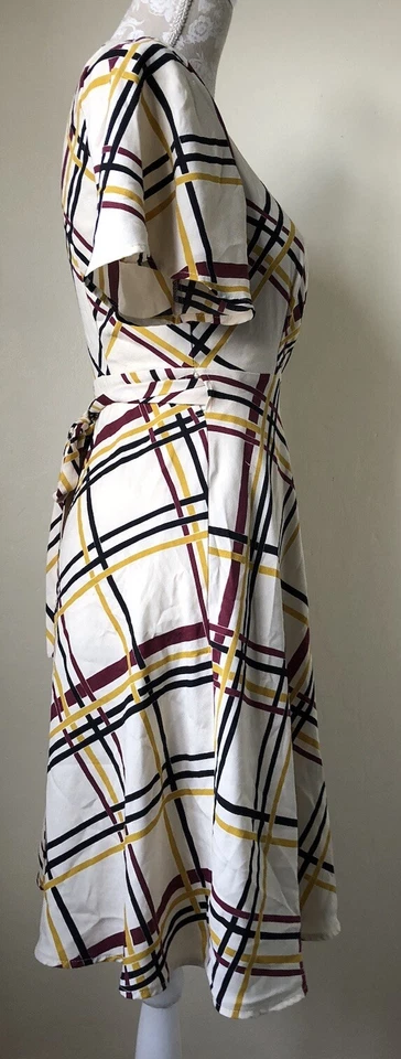 Vestido envolvente Forever 21 Reino Unido M Foto 3 de 4