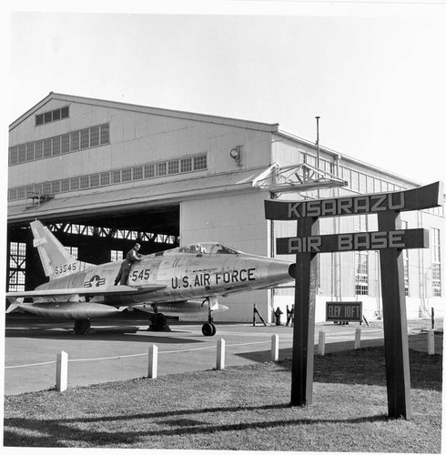 Set of 10 North American F-100D Super Sabre B&W & color prints ca 8X10(20X25cm) - Picture 8 of 10