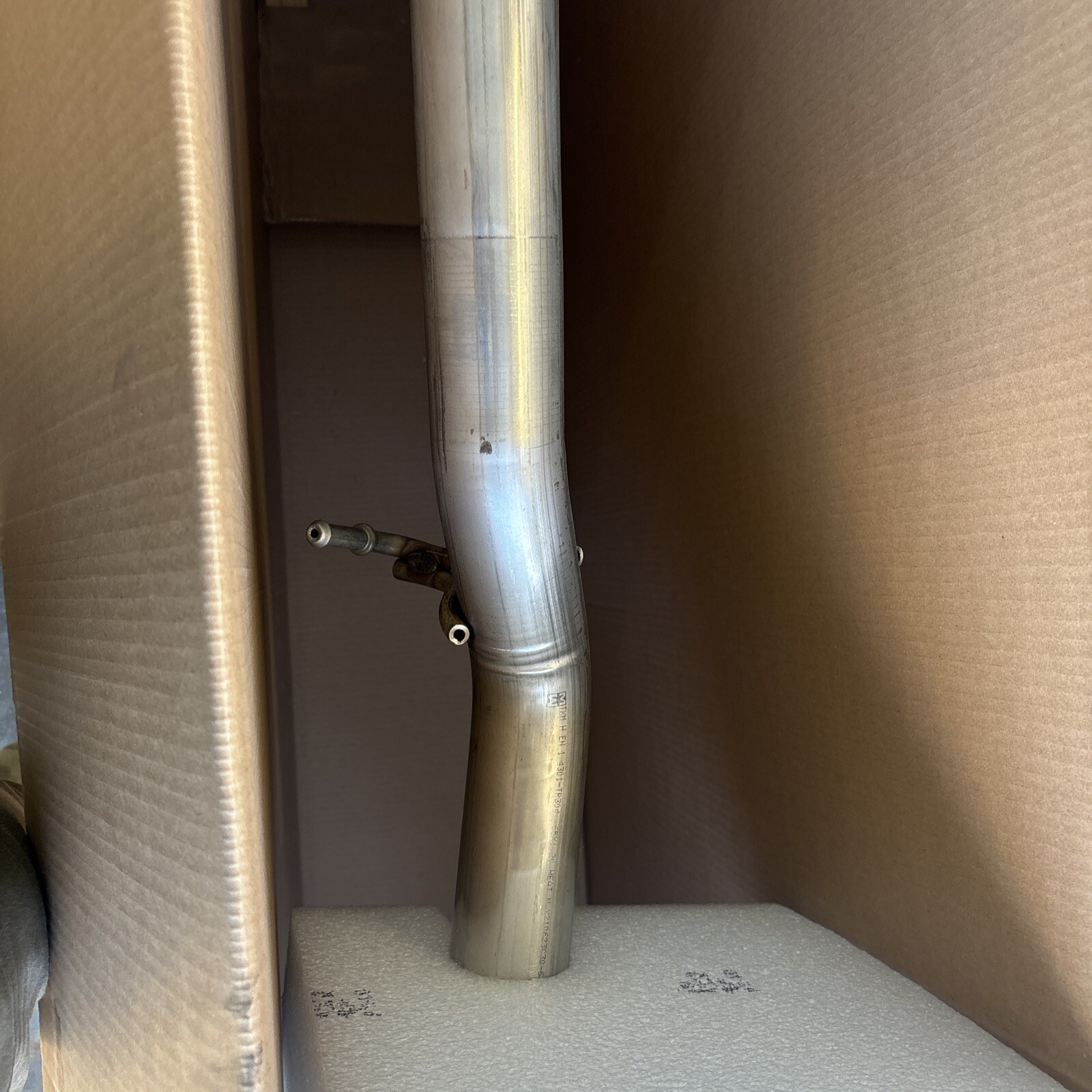 Maserati Ghibli, Left LH SILENCER EXHAUST PIPE Complete 670104138 #2180