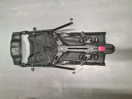 Telaio telaio sedia nero usato Silver Cross Seat Unit con fissaggi - Foto 2 di 5
