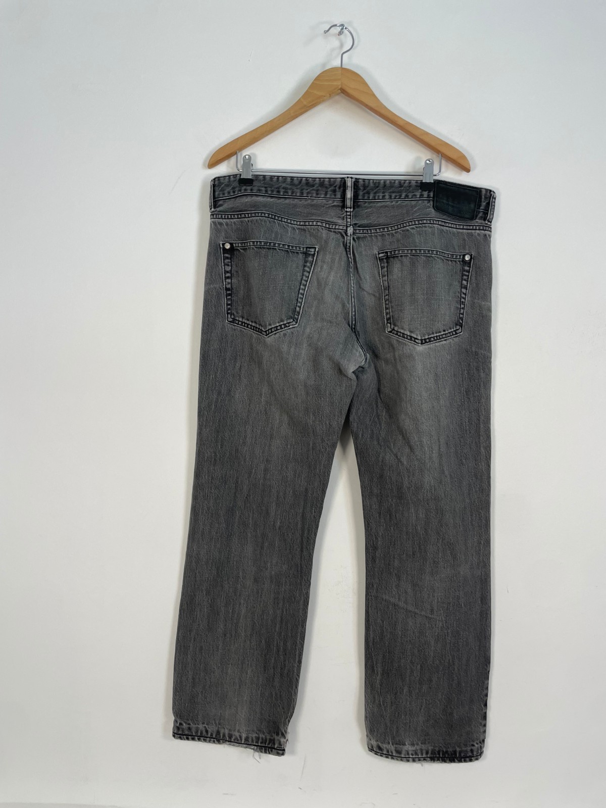 Vintage Hugo Boss Jeans (Size: Picture) thumbnail 2