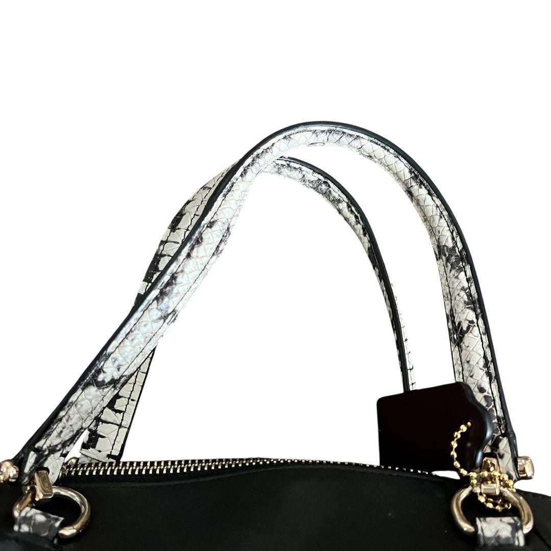 Rare  Item COACH Python Embossed Leather Handbag … - image 3