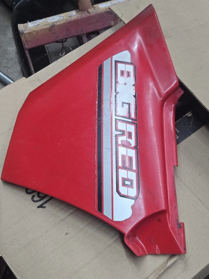 Honda Big Red ATC250ES 1985 cubierta lateral izquierda/panel Foto 4 de 4