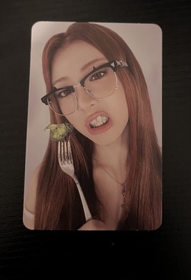 Rare Le Serafim Yunjin Photo card For Spaghetti
