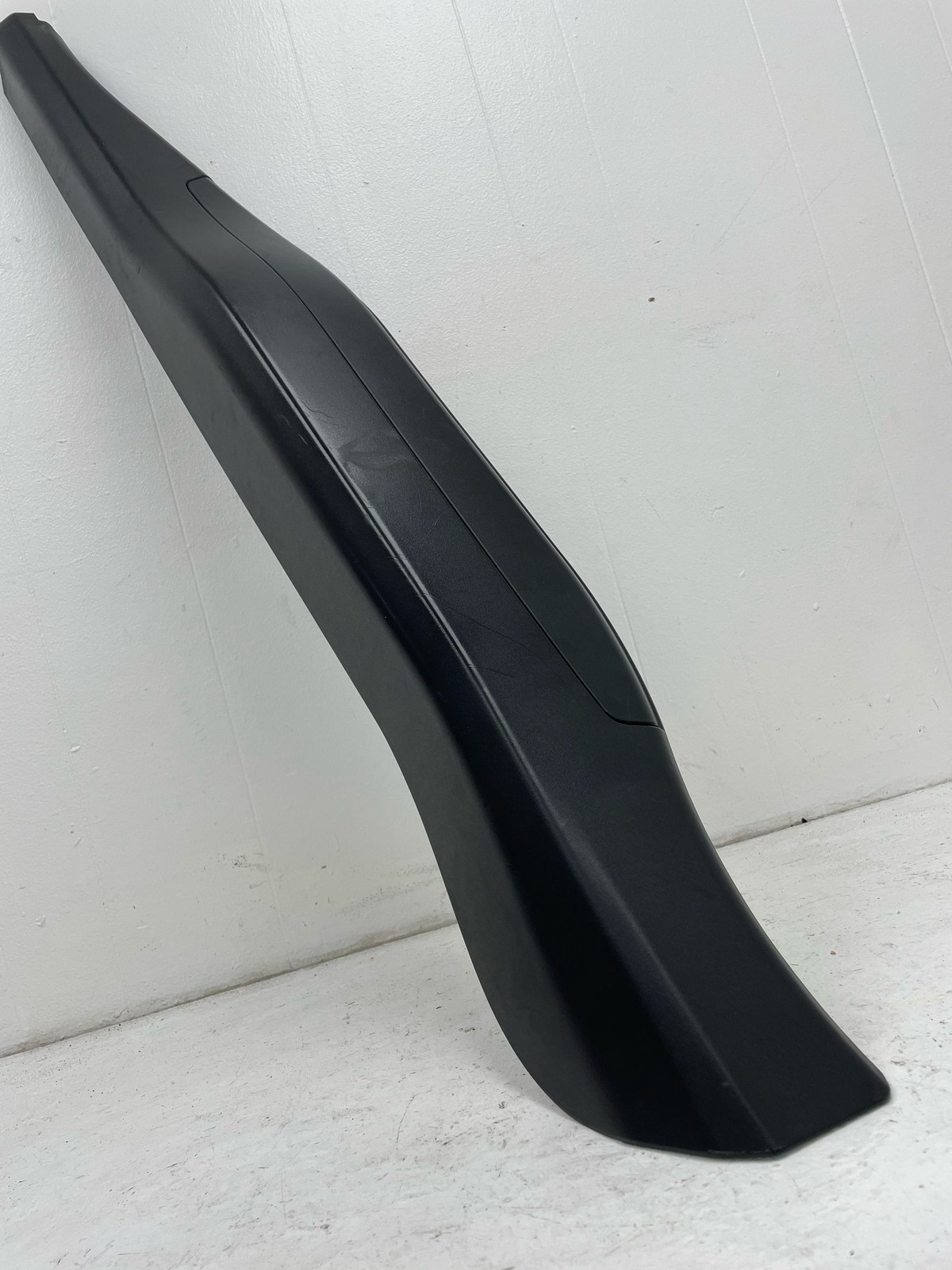 2014-2019 BMW I8 OEM FRONT RIGHT DOOR SILL PLATE TRIM COVER PANEL