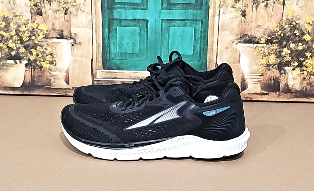 Altra Torin 5 Womens Running Shoes Size 9 Black