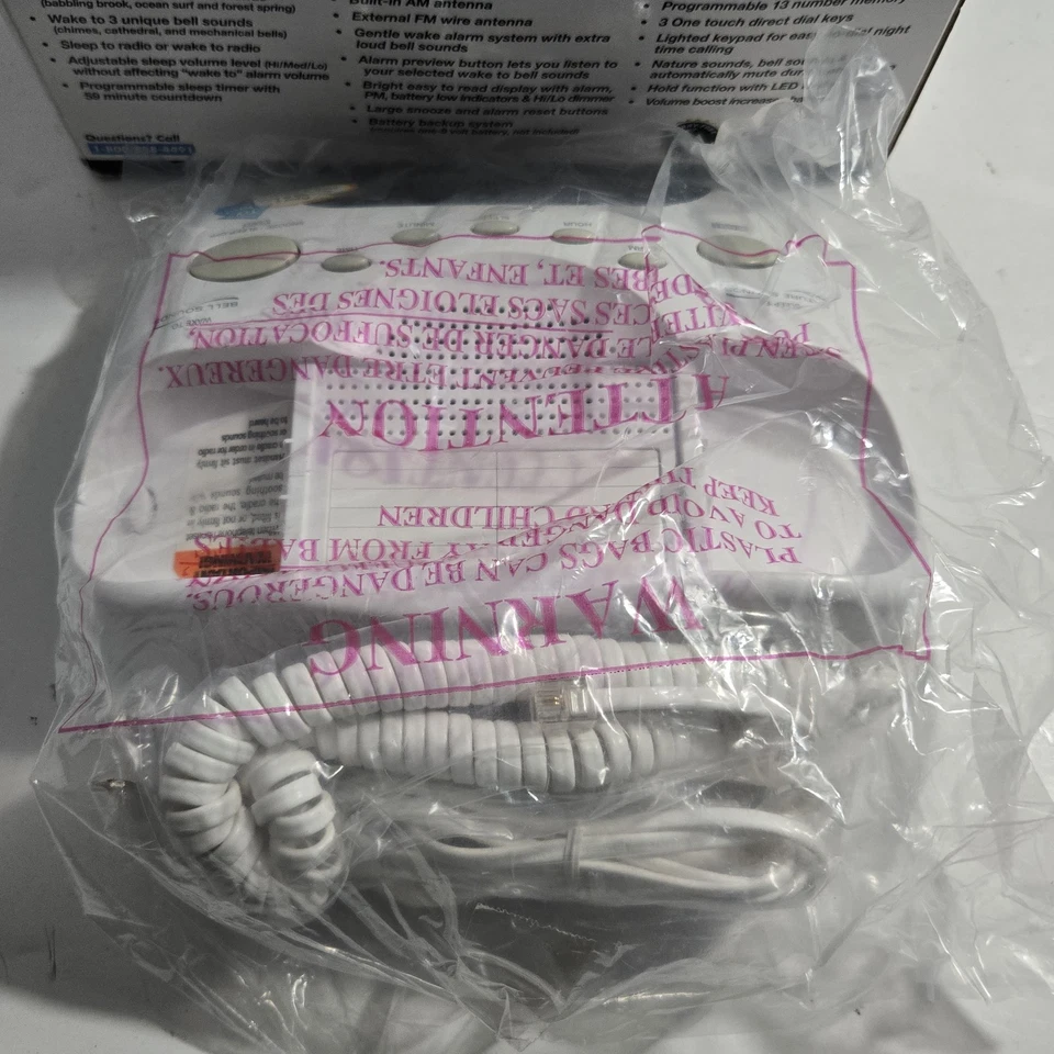 Teléfono con memoria Timex vintage y reloj despertador AM/FM campana blanca y teléfono natural Foto 4 de 4