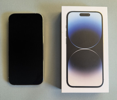 Apple iPhone 14 Pro Silber Smartphone mit OVP, 5 Hüllen/Cases & Ladekabel
