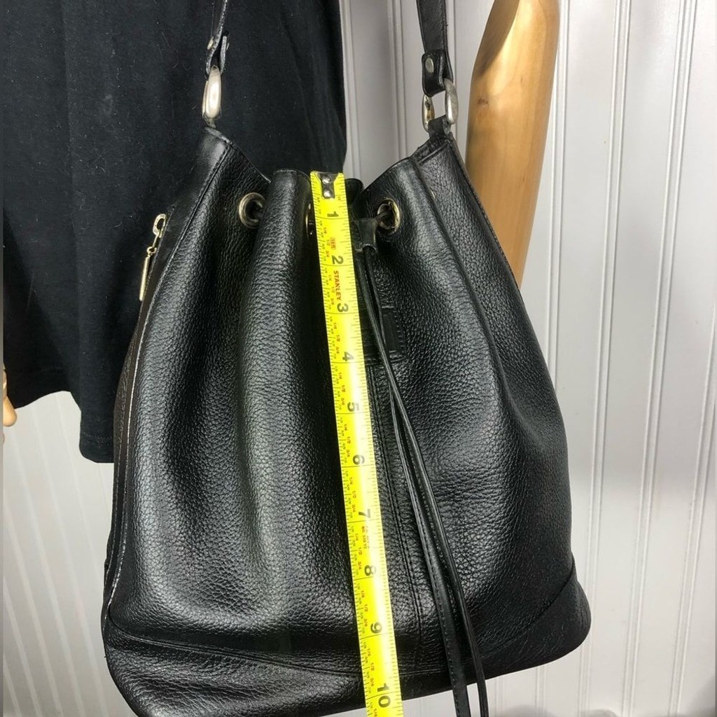 BURBERRYS Large Black Leather Bucket Drawstring Bag Nova Check Lining Authentic image 8