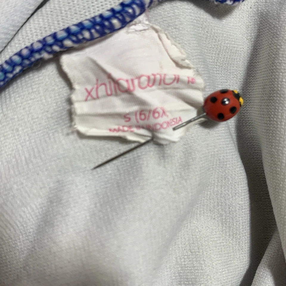 Traje de baño Xhilaration niños talla S 6X hibisco tropical colorido azul de una pieza Foto 4 de 4