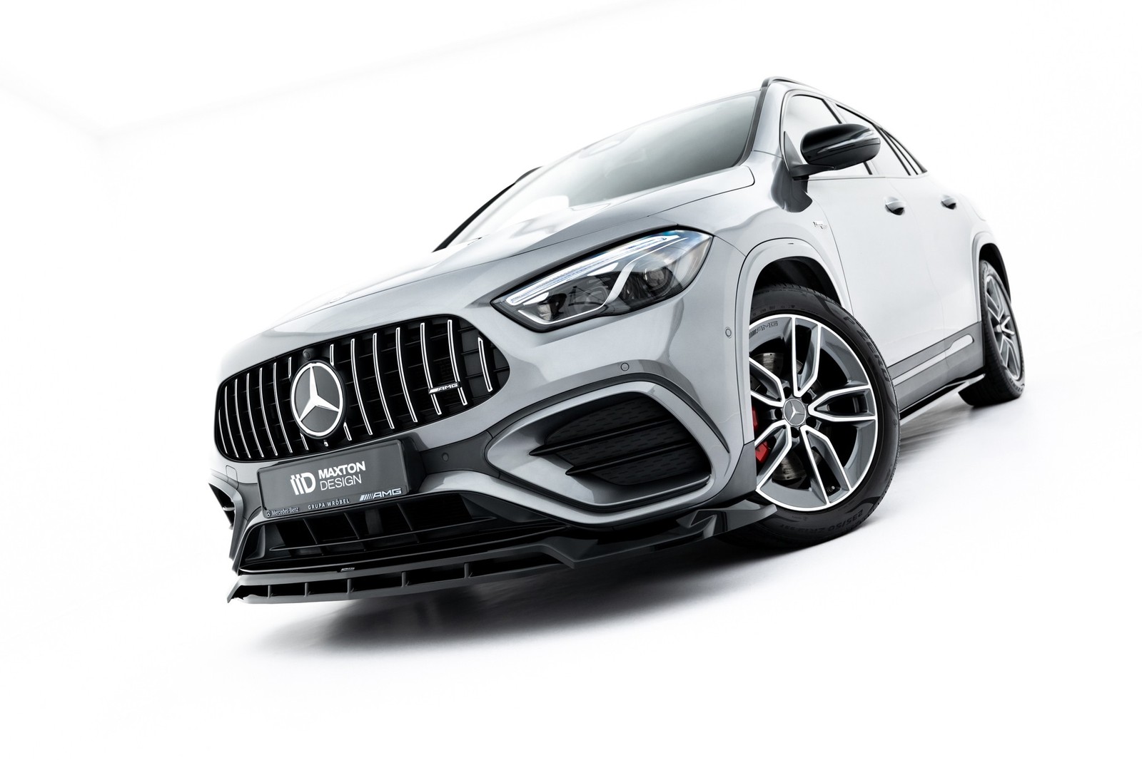 Splitter avant Maxton V.1 GLA 35 AMG Facelift H247 rajout pare-chocs noir sport