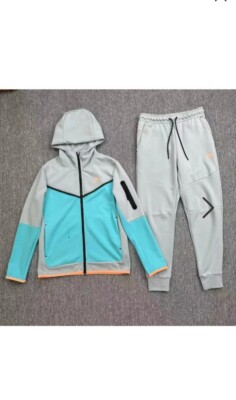 Nike Tech