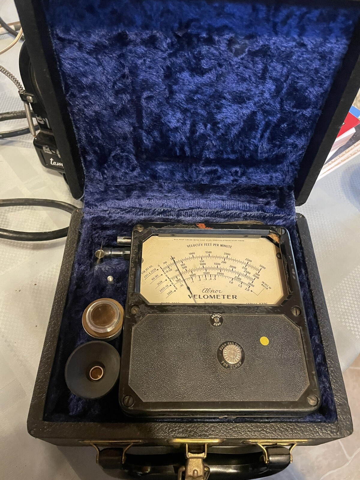 Vintage ALNOR Velometer Type 3102 Air Velocity Meter with Case & accoutrements
