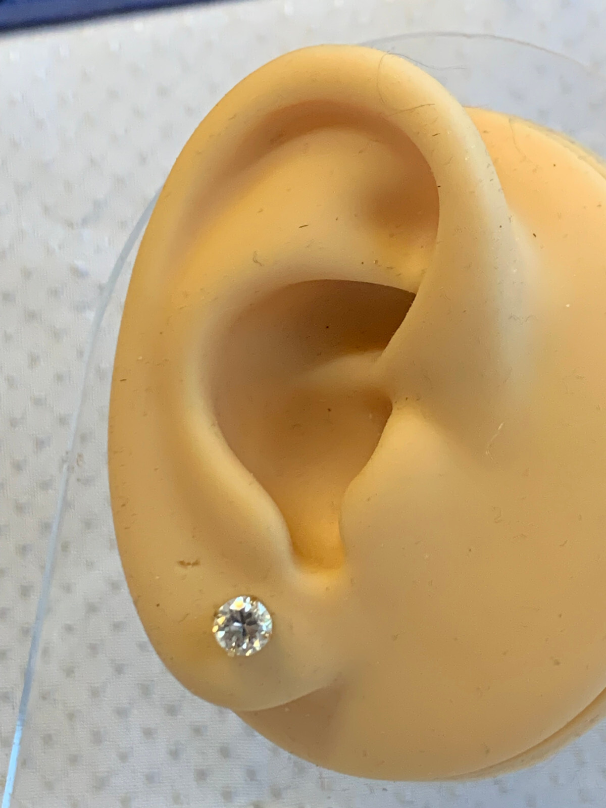 14K Yellow Gold Stud Earrings .90g Fine Jewelry Clear Stones Push Backs *READ*