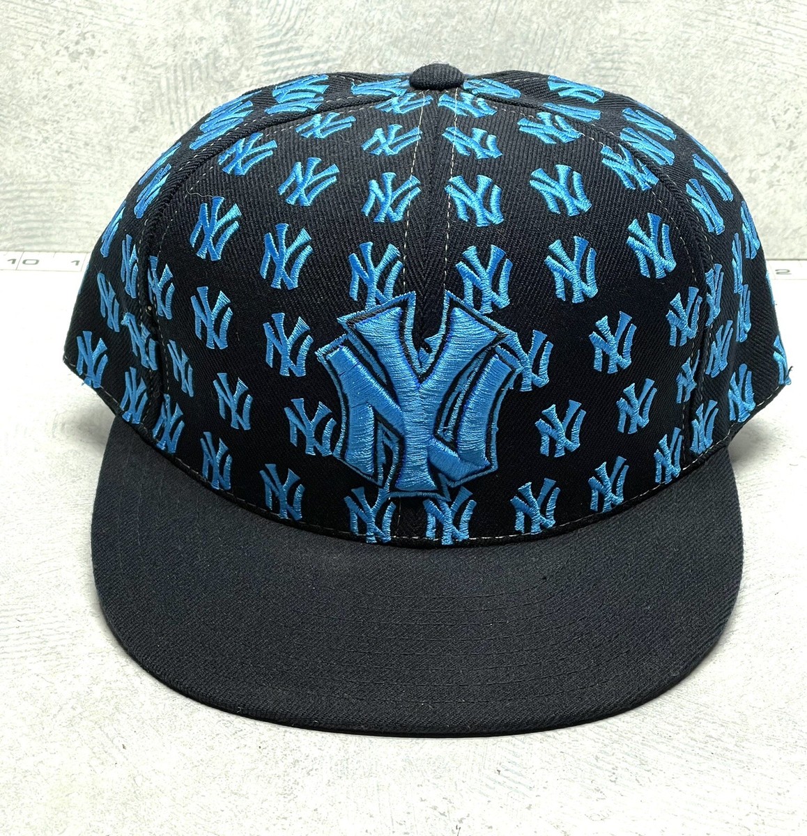 VTG AMERICAN NEEDLE NEW YORK YANKEES Blue On Black 7 3/4 