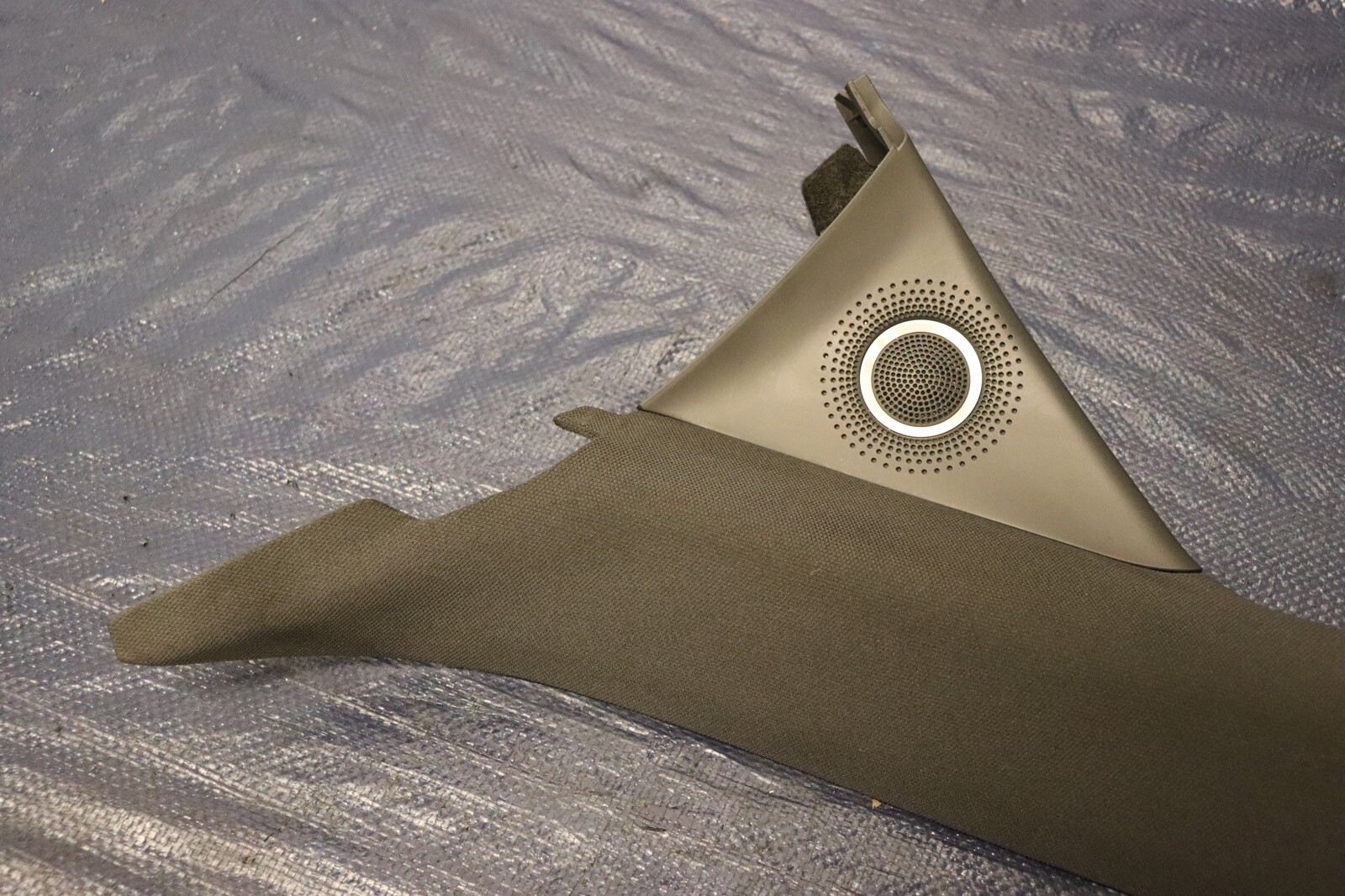 2012 AUDI R8 5.2 QUATTRO SPYDER V10 OEM LH/RH WINDSHIELD PILLAR TRIMS #1256