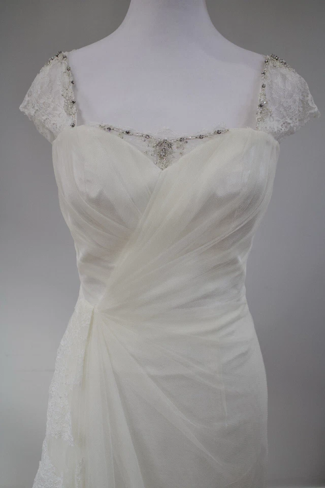 Augusta Jones Wedding gown Size 6 - Image 3 of 4