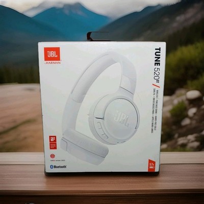 JBL White Harman Tune 520BT Wireless Headphones   Open Box