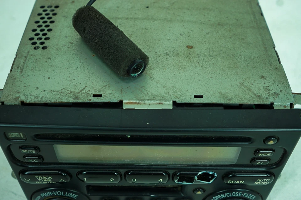 90-97 Mazda MX-5 Miata OEM Radio Estéreo Unidad Principal Reproductor de CD FH-P5046ZM 5110 Foto 4 de 4