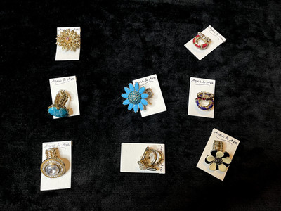Anna and Ava Stretchable Rings