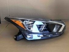 Headlight Assembly for 2020 2024 Nissan Versa...