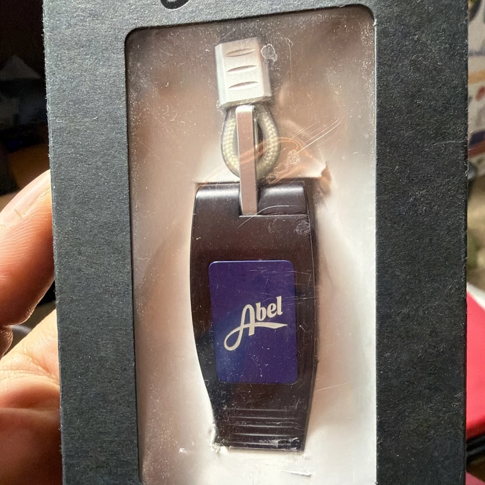 Abel Nippers Series 2   Rare Short Production RunModel   Black With blue Insert. - Image 3 of 4