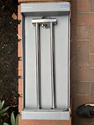 WENKO Handtuchhalter Bosio Edelstahl, rostfrei, Handtuch-Aufhängung, Zweiarmig