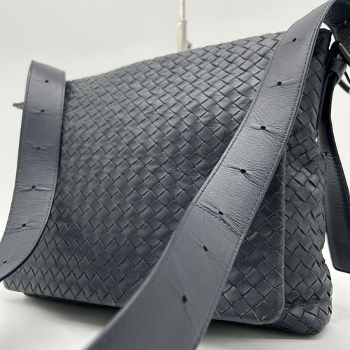 BOTTEGA VENETA Intrecciato Leather Messenger Business Men's Shoulder Bag Navy
