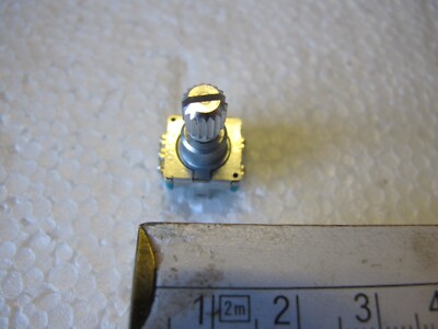 Drehpotentiometer ALPS EW36 (1) (13)