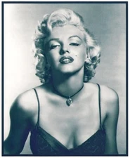 Refrigerator Magnet- 2 1/2 X 3  inches - Marilyn Monroe