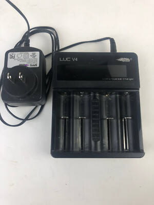 EFEST LUC V4 LCD Universal Charger (T12)