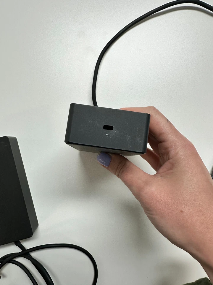 Microsoft Surface Dock 2 - Bild 2 von 4