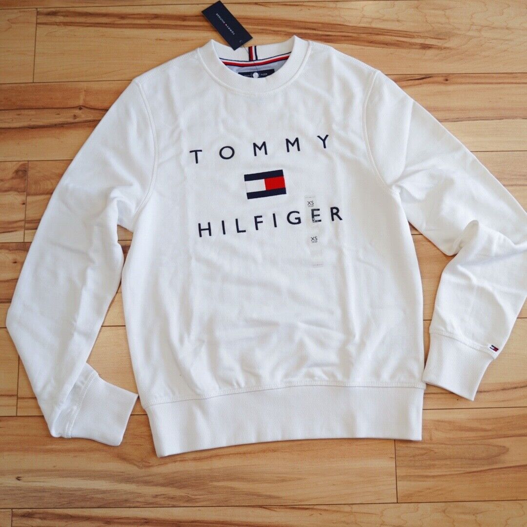 NWT Men's Tommy Hilfiger Crew Neck Essential Logo Pullover Sweater  Sweatshirt