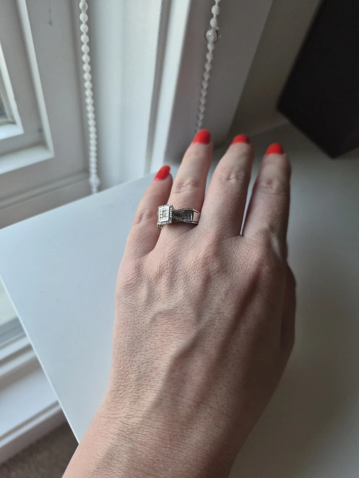 Diamond ring - Image 2 of 4