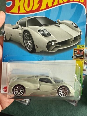    Hot Wheels Pagani Utopia (HW Exoten) Ivory White   KOMBIPOST  