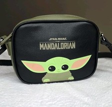 Star Wars The Mandalorian Yoda East West tracolla Dani di Danielle Nicole