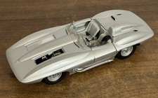 1959 Corvette "stingray" AUTOart Diecast Metal 1:18 Scale model