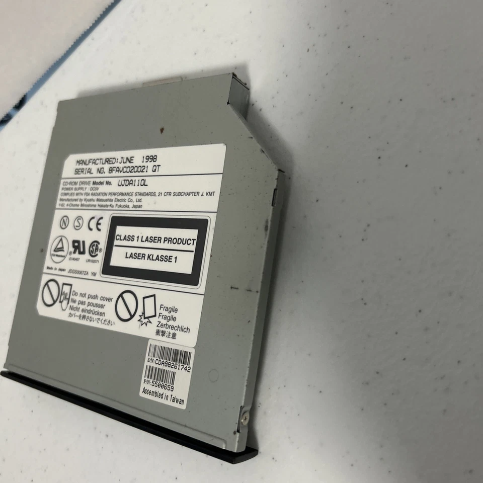 CD-Rum DRIVE+ Bezel for Gateway Solo 2500/2550 Laptop Mode: CR-175D - Image 3 of 4