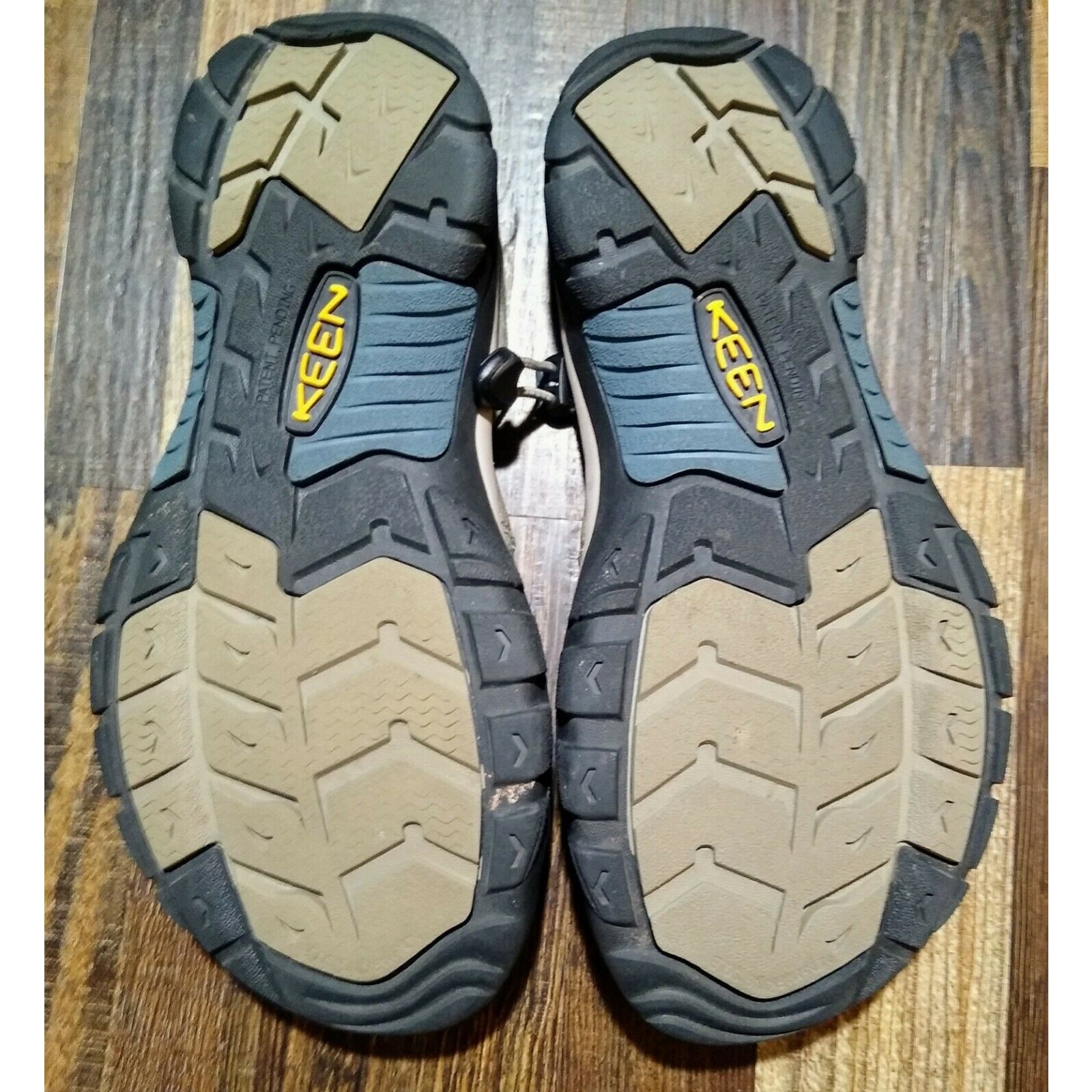 Sandali sportivi da uomo 11 Keen Newport H2 pescatore misura rapida verdi