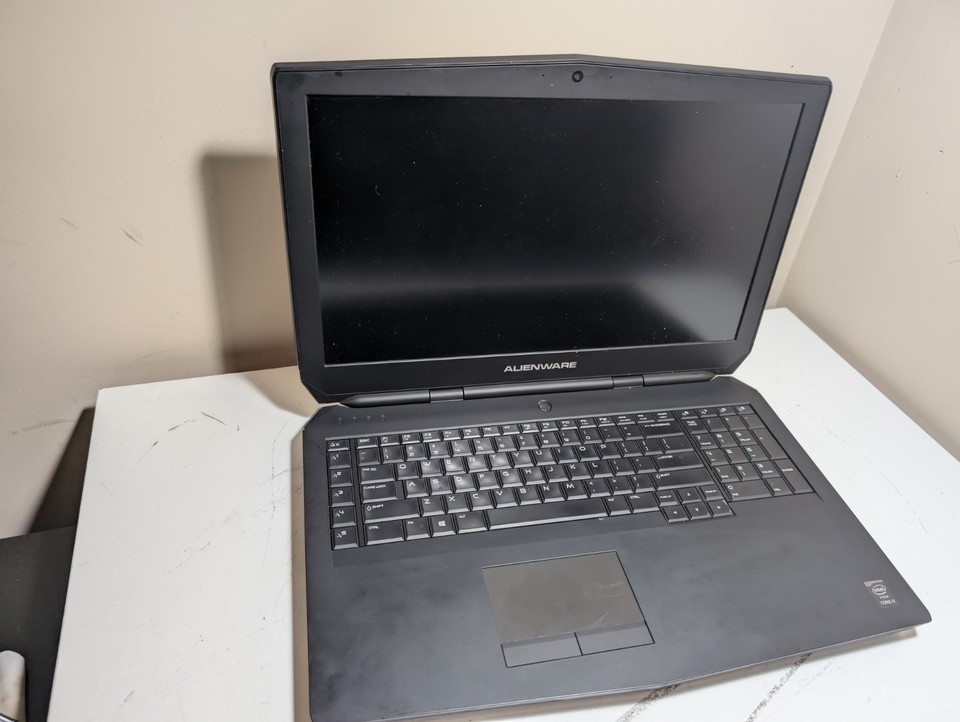 Alienware R2 I7 Alienware 17 R2 i7-4710HQ 2.5GHz 16GB RAM 250GB SSD GTX 980M | eBay