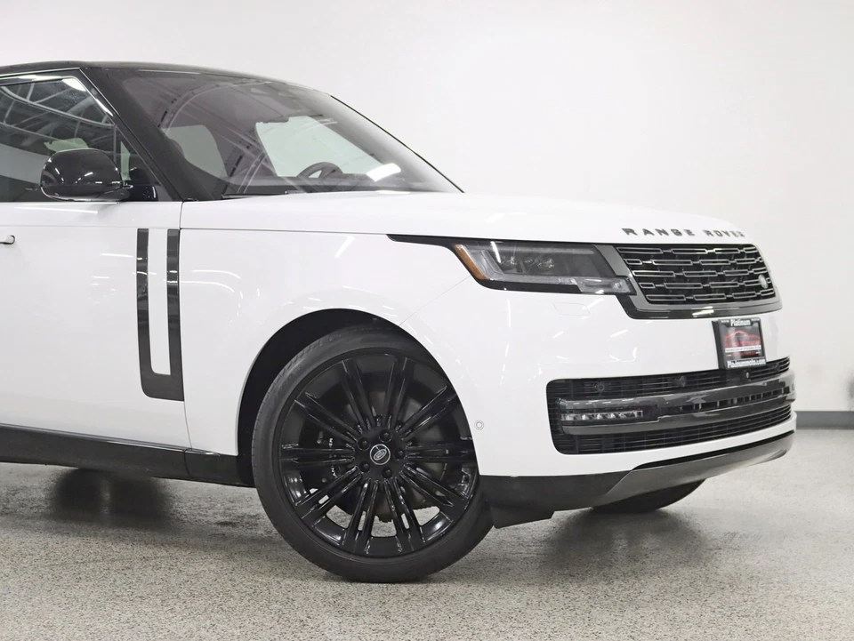 Land Rover Range Rover SE 2023 único dueño sistema de sonido envolvente 3D panorámico navegación trasera Foto 2 de 4