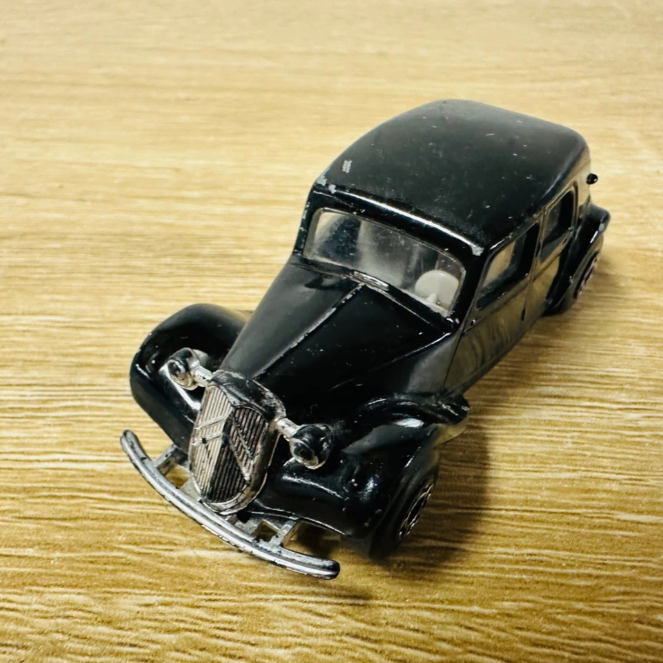 Citroen 15 CV Black MB124 1983 Matchbox Superfast - Image 2 of 4